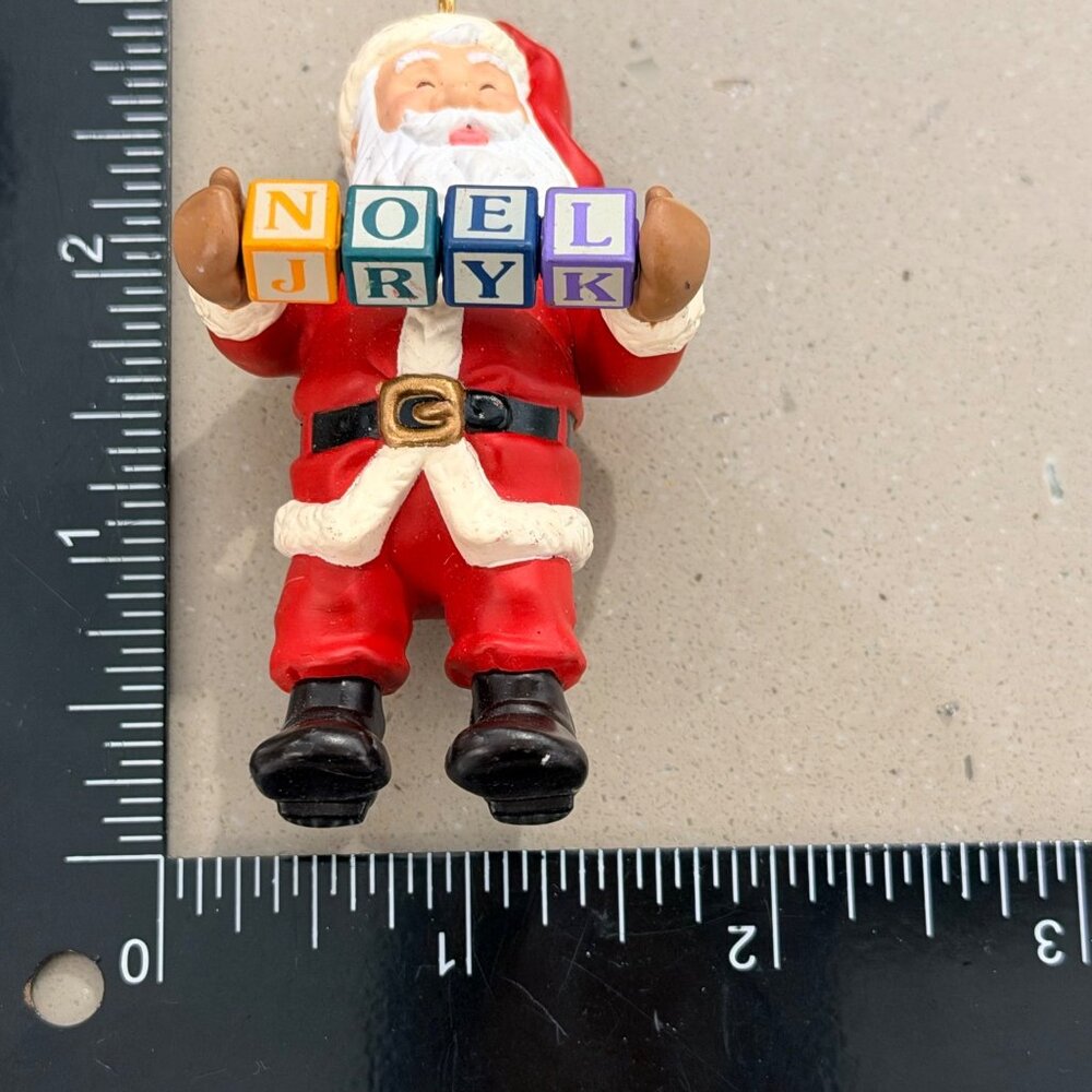 Santa 1999 Hallmark Noel Christmas Ornament Blocks Santa Decor Holiday Season Fu - Picture 7 of 7